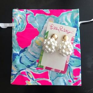 NWT Lilly Pulitzer Clip on Pearl Earrings